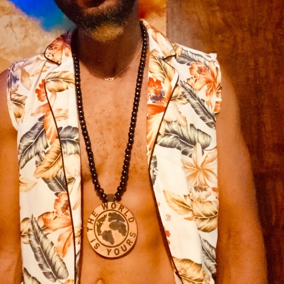 Meet your Posher, Hamza - Picture 3 of 5